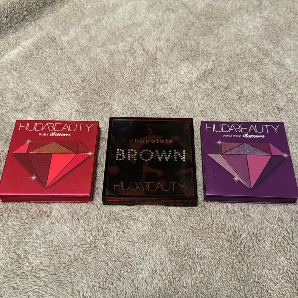 Huda Beauty obsessions palettes